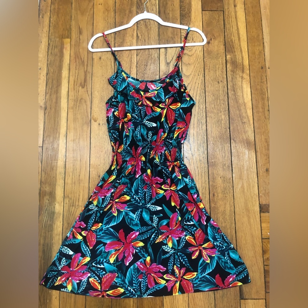 Floral dress 🆓